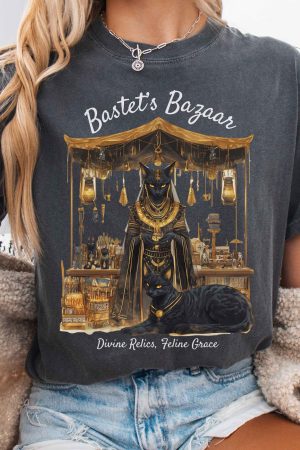 Bastet'S Bazaar Egyptian Goddess T-Shirt Perfect Gift For Girlfriend
