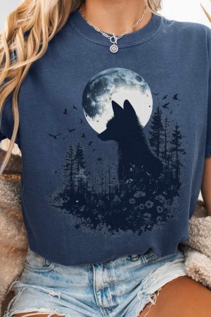 Black Silhouette Moonlit Fox T-Shirt Perfect Gift For Girlfriend