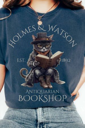 Holmes & Watson Antiquarian Bookshop - Sherlock Holmes T-Shirt Best Gift For Girl