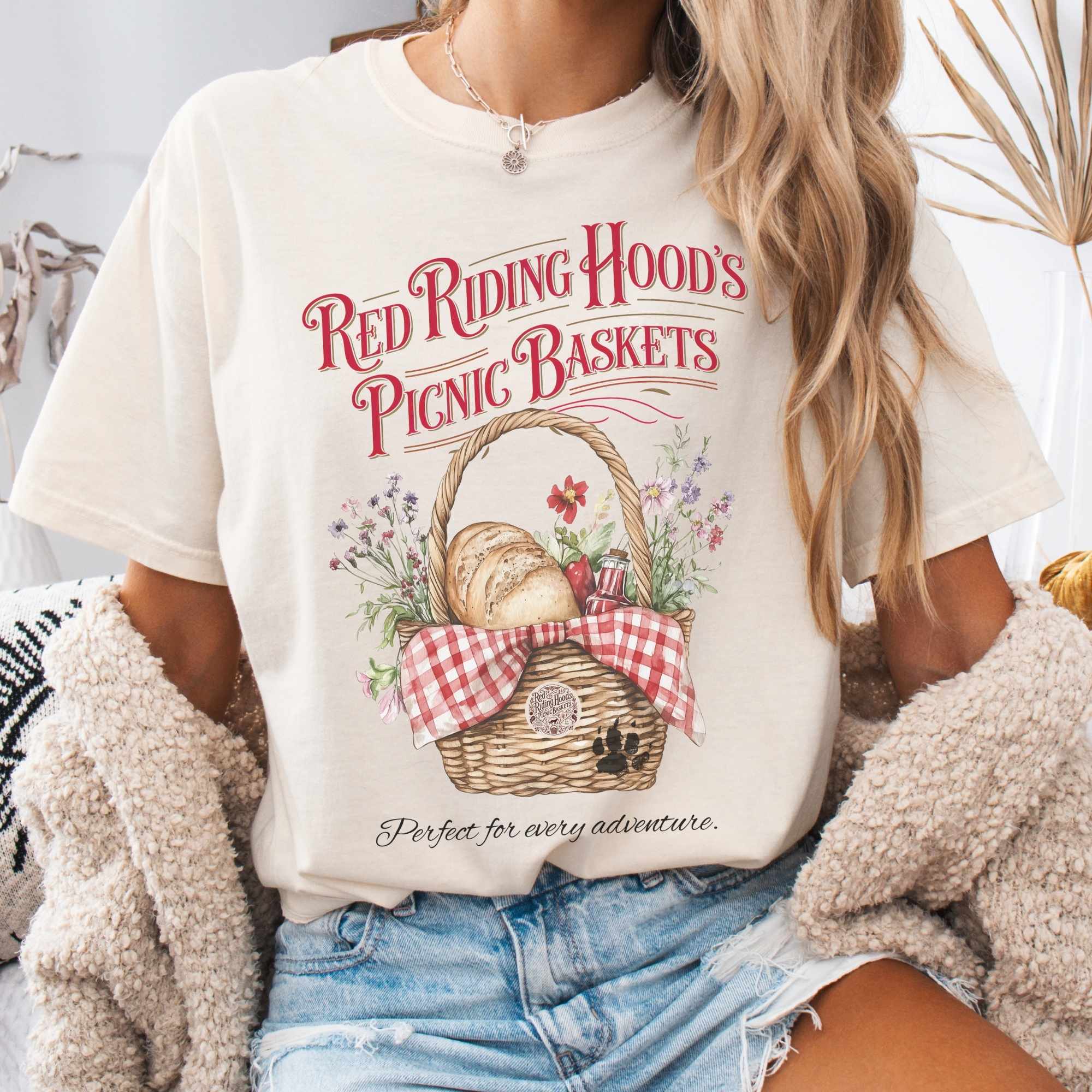 Red Riding Hood’S Picnic Baskets T-Shirt Best Gift For Girl