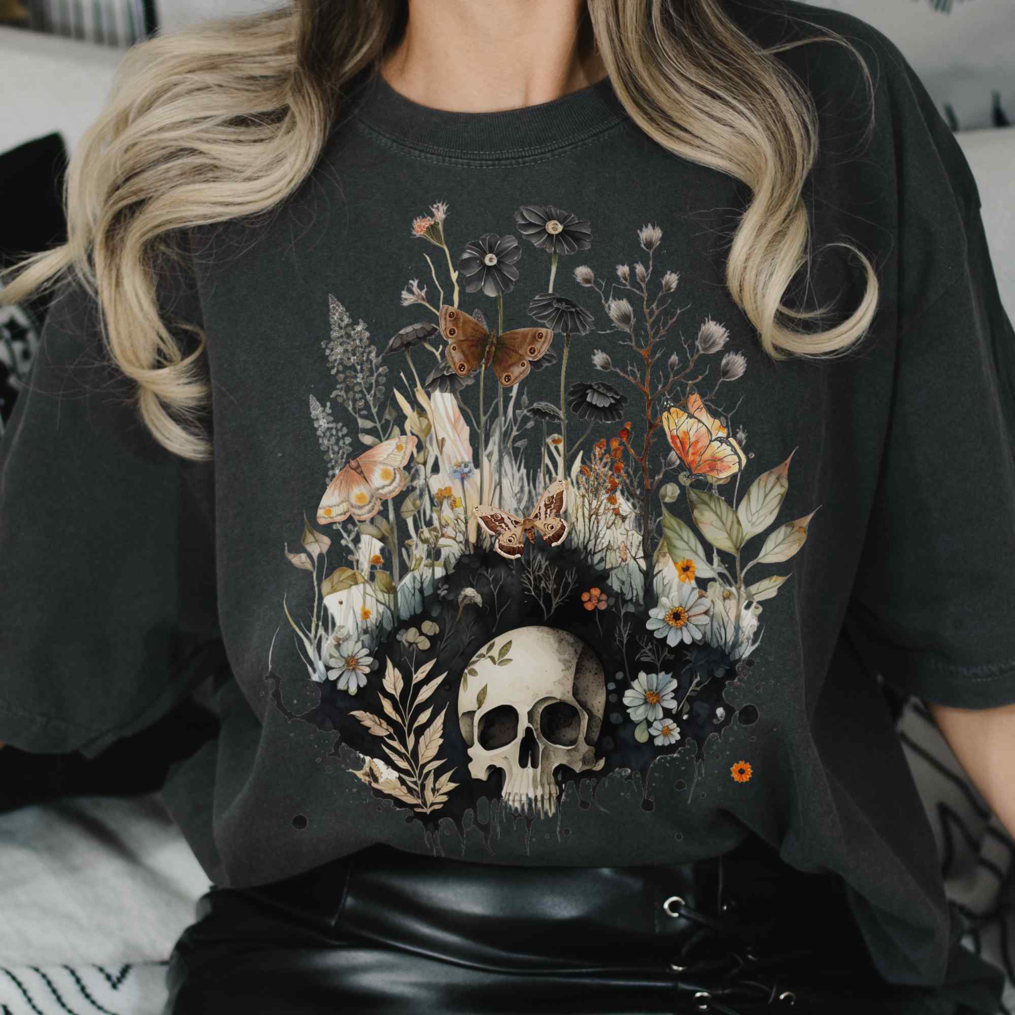 Skull Dark Cottagecore T-Shirt Goblincore Best Gift For Girlfriend