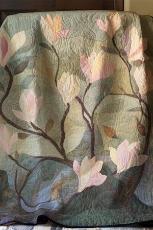 Vintage Magnolia Blooming Quilt Blanket Presents For Flower Lovers