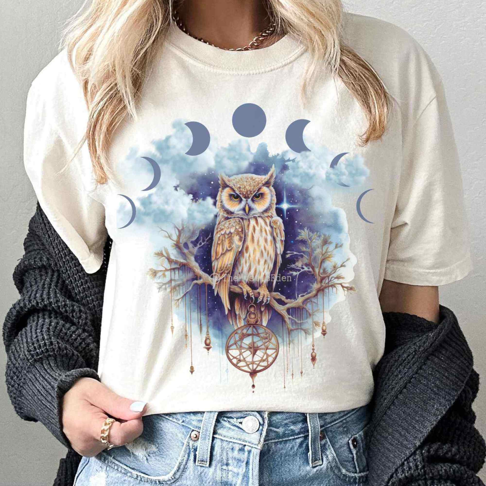 Vintage Mystical Owl T-Shirt Best Gift For Girlfriend