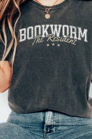 Vintage The Resident Bookworm T-Shirt Best Gift For Girl