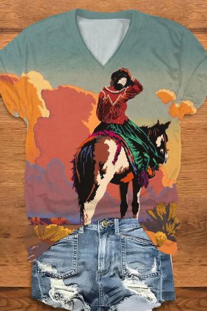Vintage Western Print V-Neck V-Neck Shirt Highland Cow Gift Ideas