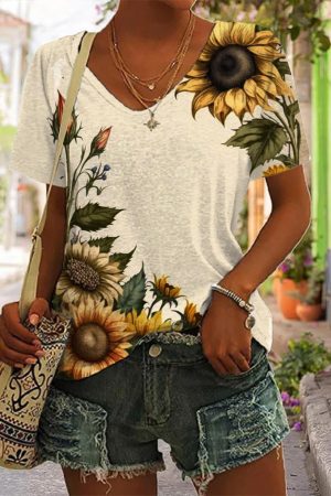 Women's Sunflower Print V-Neck Short Sleeve V-Neck Shirt Sunflower Presents